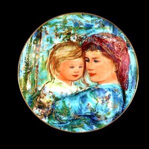 Vintage Edna Hibel Mother's Day 1991 Plate.  Titled "Michele and Anna".
